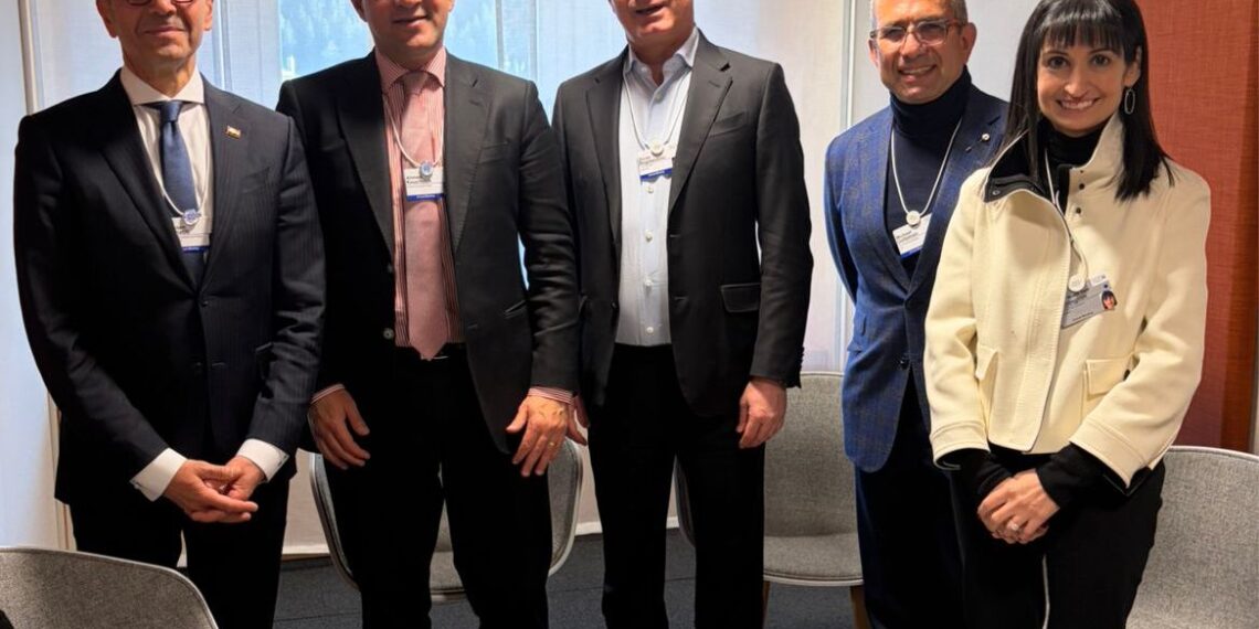 وزير المالية يلتقي الرئيس التنفيذي لشركة «كوكاكولا»على هامش «دافوس»