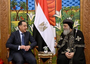 رئيس الوزراء يهنئ البابا تواضروس بعيد الميلاد المجيد