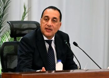 رئيس الوزراء: الخميس إجازة رسمية بدل 25 يناير
