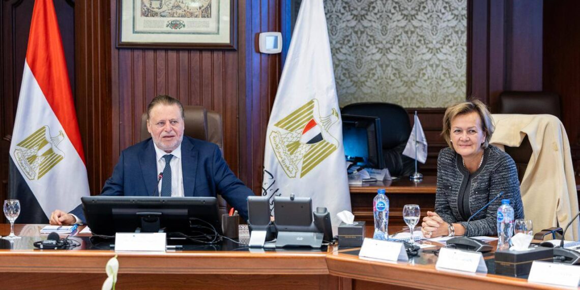 حسن عبد الله محافظ البنك المركزي المصري