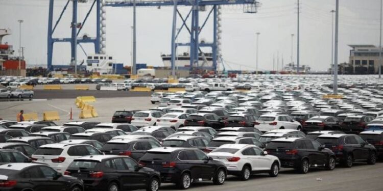 4.2 مليون جنيه حصيلة البيع لسيارات وبضائع جمارك سفاجا ونويبع