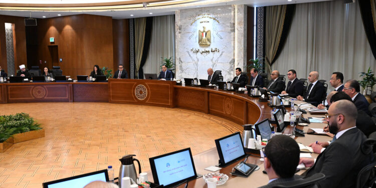 مدبولي يطلق التعداد العام للسكان والإسكان والمنشآت لعام 2027