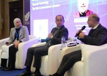 قواعد قيد مرنة.. رئيس الرقابة المالية يضع خريطة طريق لنمو سوق المال عبر التكنولوجيا المالية