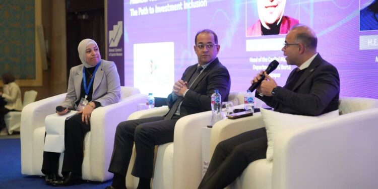 قواعد قيد مرنة.. رئيس الرقابة المالية يضع خريطة طريق لنمو سوق المال عبر التكنولوجيا المالية