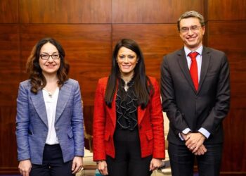 المشاط تبحث مع وفد البنك الدولي تعميق الشراكة ودعم الاستثمارات المناخية