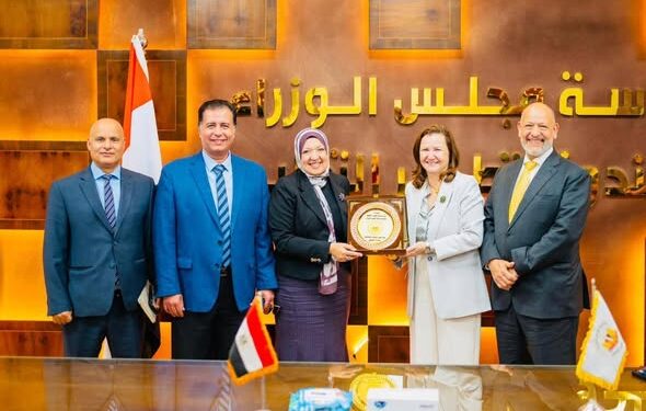 «تطوير التعليم بالوزراء» يستقبل نائب الرئيس الأول للشئون الحكومية الدولية بشركة سيسكو العالمية