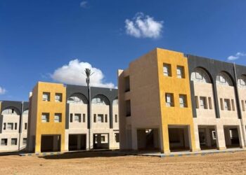 بتوجيهات وزير الإسكان.. مشروعات خدمية وتعليمية بمدن أكتوبر والفيوم والسويس الجديدة