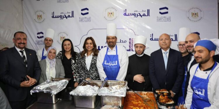 وزراء الأوقاف والتضامن والتنمية ومحافظ القاهرة يتفقدون مطعم «المحروسة» برمسيس