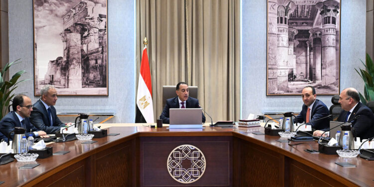 2.1 مليون شكوى.. رئيس الوزراء يستعرض جهود منظومة الشكاوى في 2025
