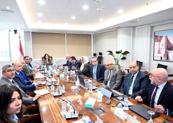 «الإسكان» تتابع مبيعات «سيتي إيدج» وتسليم وحدات المدن الجديدة