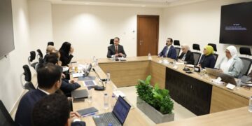 تعزيز الاستثمار والسياحة العلاجية.. تفاصيل اجتماع نائب وزير الصحة وصندوق مصر السيادي