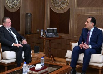 تنسيق حكومي- نقدي قبل رمضان.. مدبولي يبحث مع محافظ “المركزي” ضبط الأسواق وتداعيات خفض الفائدة