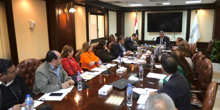 فلسطين حاضرة بقوة.. “الأعلى للإعلام” يناقش استعدادات موسم دراما رمضان