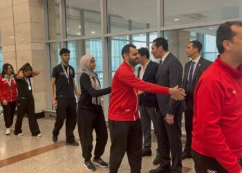 42 ميدالية.. وزير الشباب يستقبل منتخب مصر للسلاح بعد تصدره بطولة إفريقيا