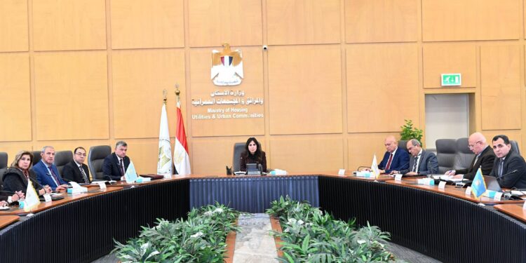 أولوية قصوى.. وزيرة الإسكان تتابع “حياة كريمة” وتوجه بالانتهاء من الأعمال المتبقية