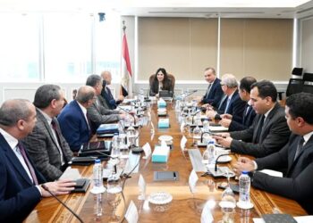 “الإسكان” تتحرك لتوطين صناعة مهمات المياه والصرف