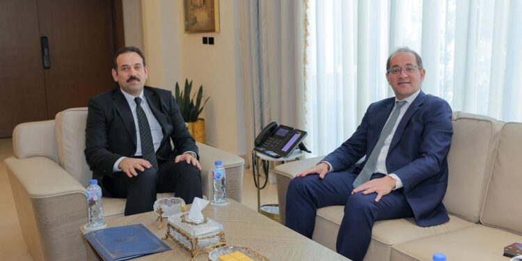 وزير المالية يلتقي مدير جهاز مستقبل مصر