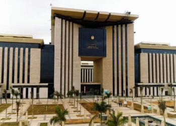 “الخارجية” تتابع أوضاع المصريين المقيمين والعالقين بالمنطقة على مدار الساعة