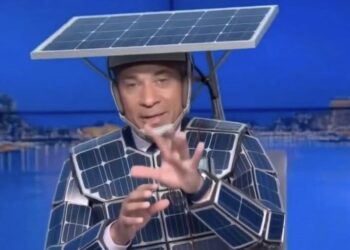 إغلاق حساب على “إكس” نشر فيديو مسيء للإعلامي أحمد موسى