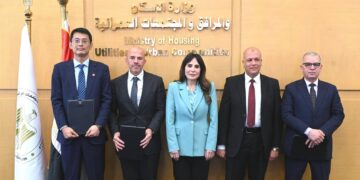 مصر توقع اتفاقاً مع “سيتيك الصينية” و”آنكوم” لإنشاء مصنع لإنتاج أغشية التحلية