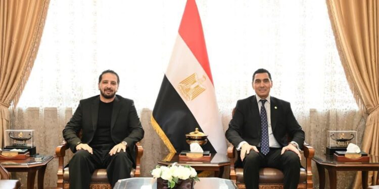 الدكتور عمرو العدل وجوهر نبيل، وزير الشباب والرياضة