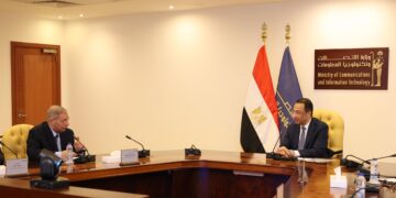 كيف تدعم “الاتصالات” الشركات الناشئة والتجارة الرقمية؟