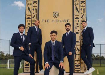 تفاصيل الزي الرسمي للمنتخب المصري | صور