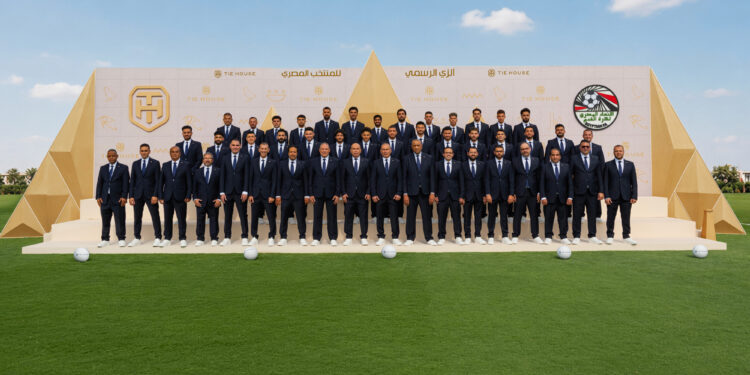 تفاصيل الزي الرسمي للمنتخب المصري | صور