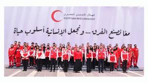 الهلال الأحمر المصري يطلق قافلة “زاد العزة” الـ 200