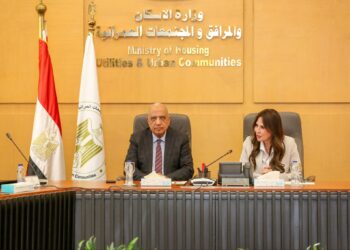 الإسكان والكهرباء يوقعان مذكرة تفاهم لحوكمة ترشيد استهلاك الكهرباء بالمدن الجديدة