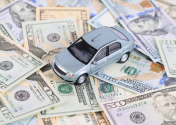 هل يؤدي تراجع الدولار لانخفاض أسعار السيارات؟