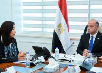 وزير الاستثمار يبحث تعزيز التمويل المستدام ودعم التحول الأخضر في مصر