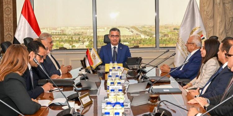 تعاون مع TMT لتطوير المنافذ التموينية وإدخال علامات تجارية عالمية للسوق المصري