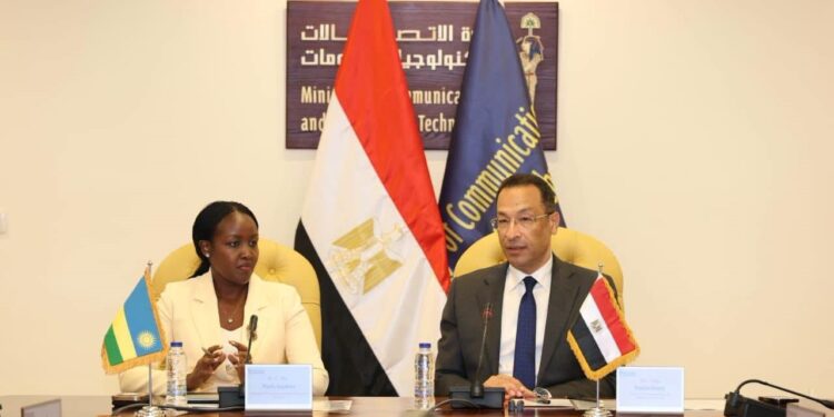 مصر ورواندا تبحثان تعزيز التعاون في التحول الرقمي والذكاء الاصطناعي وتستعدان لتوقيع مذكرة تفاهم