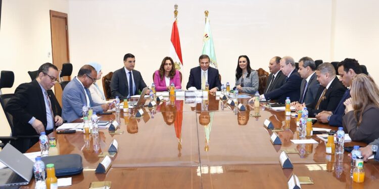 الزراعة تعقد اجتماعًا موسعًا لمتابعة تنفيذ مبادرة “القرية المنتجة”