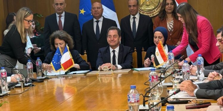دعم جديد للمنظومة الصحية المصرية بمنحة أوروبية فرنسية بقيمة 300 مليون يورو