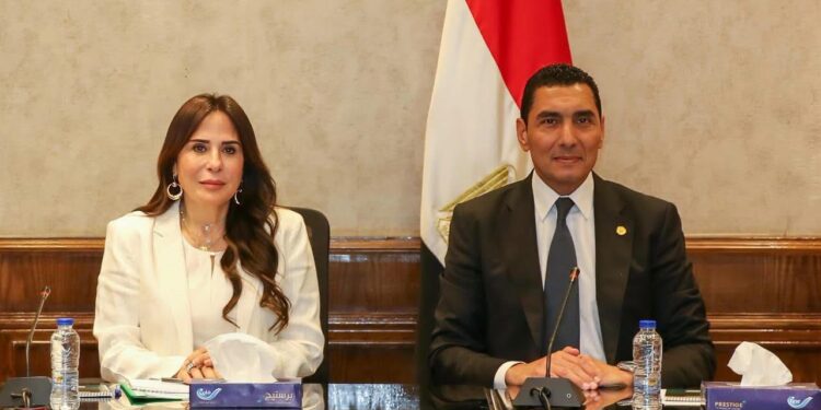 وزارتا الشباب والرياضة والإسكان تبحثان تعزيز التعاون في تطوير المنشآت الرياضية داخل المدن الجديدة