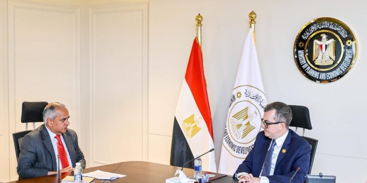 التخطيط: إعداد”رؤية مصر 2040″ وإعادة هيكلة الاقتصاد الوطني بالتعاون مع البنك الدولي