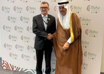 وزير التخطيط يبحث مع البنك الإسلامي للتنمية تعزيز الشراكة وآليات تمويل مبتكرة