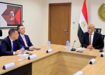 وزير التعليم يبحث مع “هواوي” تعزيز التعاون في تطوير البنية التكنولوجية للمنظومة التعليمية