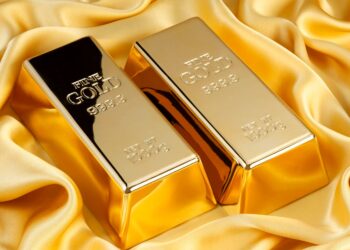 استقرار أسعار الذهب في بداية تعاملات الثلاثاء بعد قفزة قوية لعيار 21