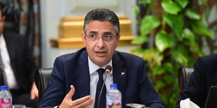 التموين: نحدد أسعار الخبز البلدي والحر ونلزم المخابز بالأسعار المحددة