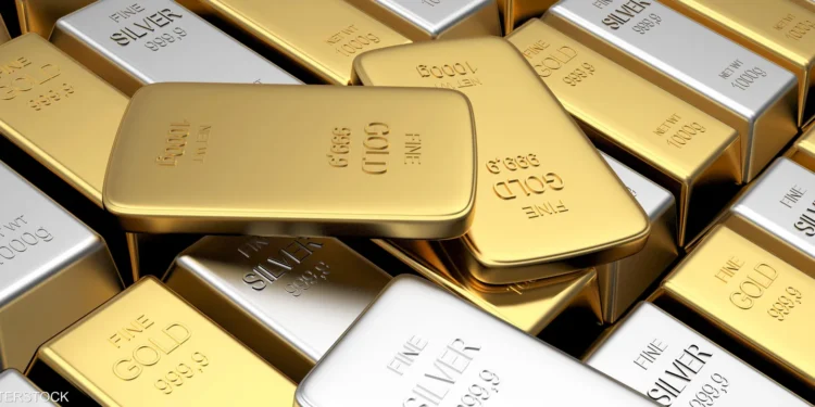 أسعار الذهب تتراجع عالميًا مع ترقب محضر الفيدرالي وتصاعد التوترات في مضيق هرمز