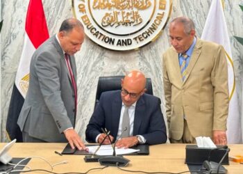 وزير التعليم يعتمد نتيجة الثانوية العامة 2026.. نسبة النجاح 75.1% بالنظام الجديد و72.1% بالقديم