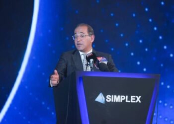 وزير المالية يفتتح مصنع «سيمبلكس» بالعاشر .. ويؤكد دعم الدولة للشركات الناشئة والمبتكرين