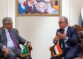 اقتصادية قناة السويس تبحث مع السفير الباكستاني تعزيز التعاون الصناعي واللوجستي