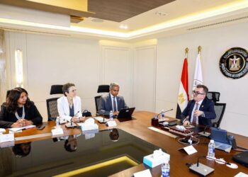 وزير التخطيط يبحث مع البنك الدولي مستجدات آلية ضمان تمويل مشروعات البنية التحتية
