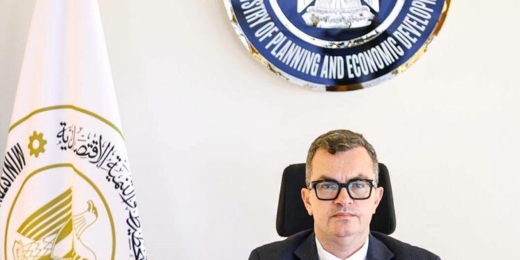 وزير التخطيط: التوسع في الاستثمارات الخضراء يعزز التحول إلى الاقتصاد المستدام