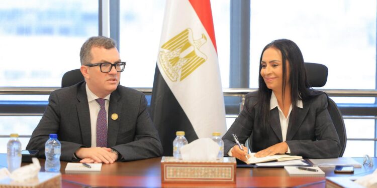 التضامن والتخطيط تبحثان عوائد الاستثمار وتعزيز التمكين الاقتصادي للأسر المصرية