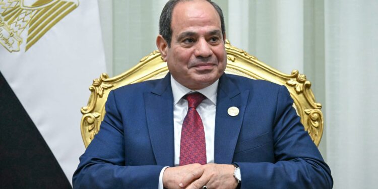 الرئيس السيسي يصدق على منحة بـ10 ملايين دولار من صندوق أبوظبي للتنمية